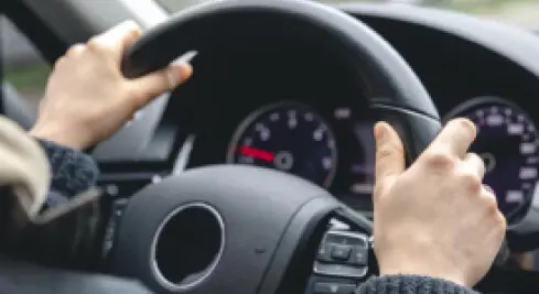 Кредит під заставу авто з правом водіння
